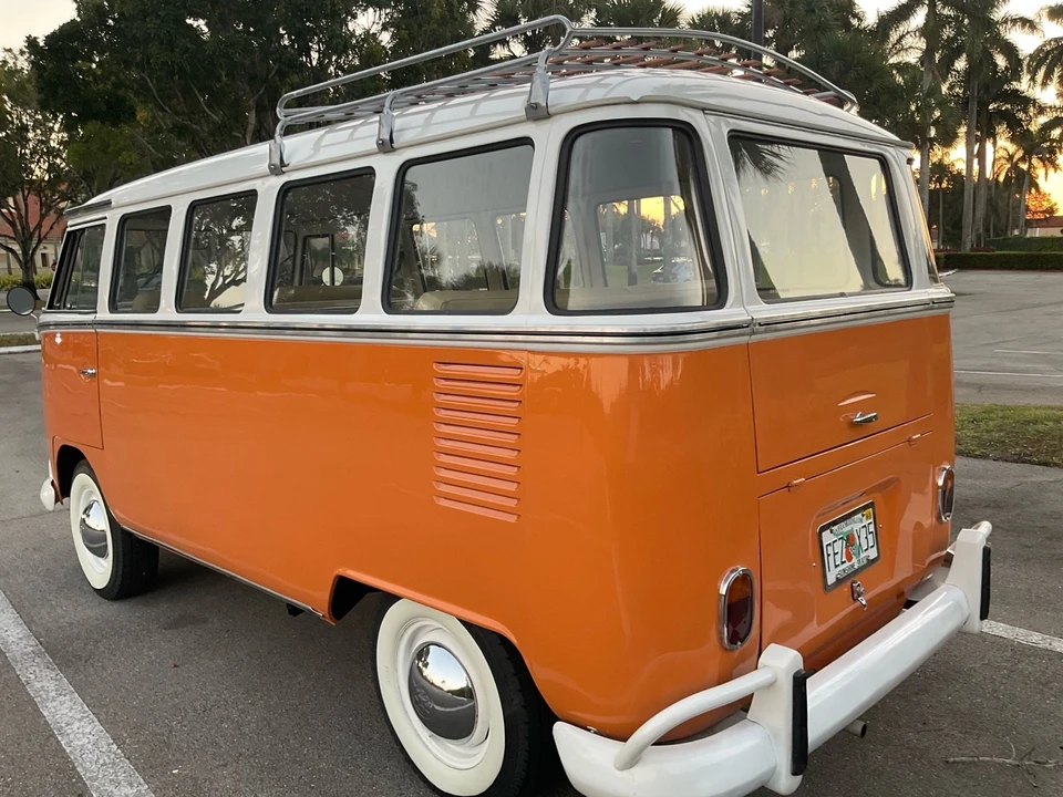 1975 Volkswagen Bay-Window Bus - Image 13 of 21