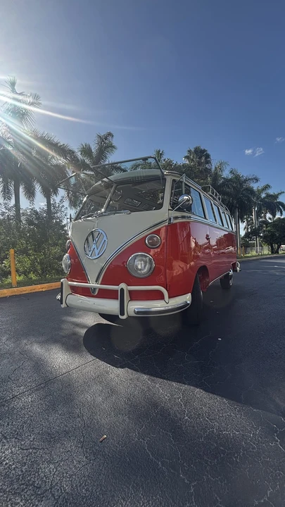 1975 Volkswagen Bay-Window Bus - Image 3 of 31