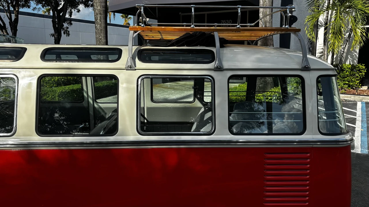 1975 Volkswagen Bay-Window Bus - Image 31 of 31