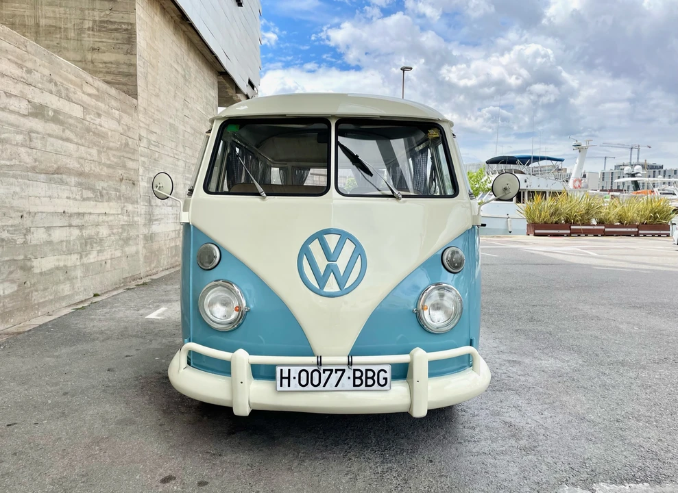1975 Volkswagen Split-Window Camper - Image 3 of 31