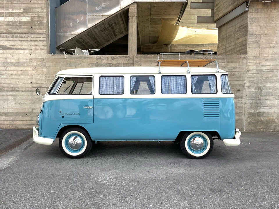 1975 Volkswagen Split-Window Camper - Image 5 of 31