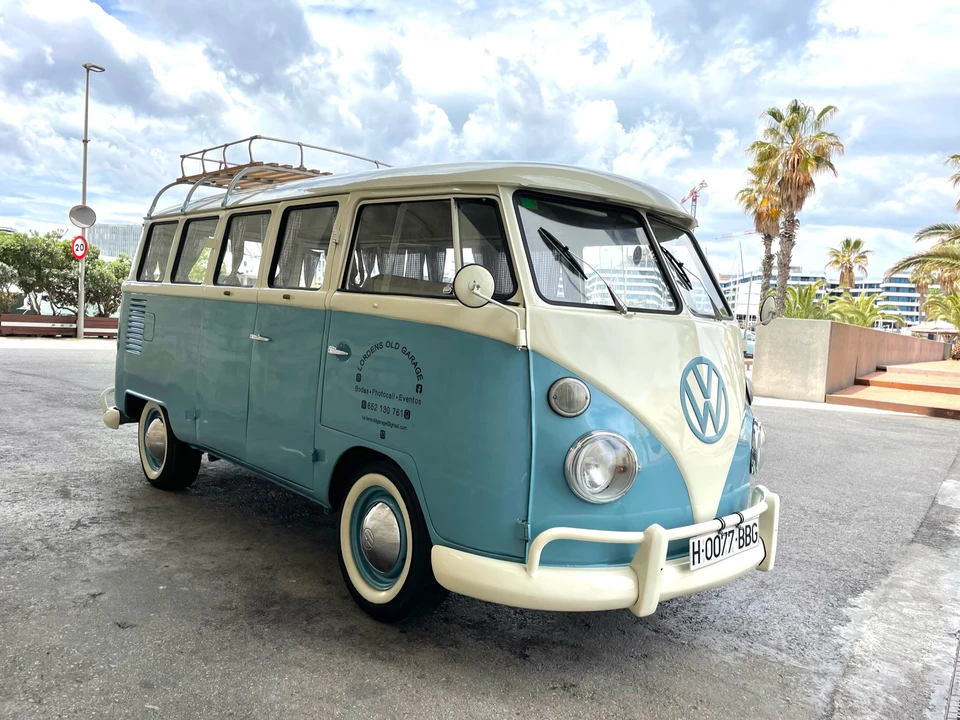 1975 Volkswagen Split-Window Camper - Image 8 of 31