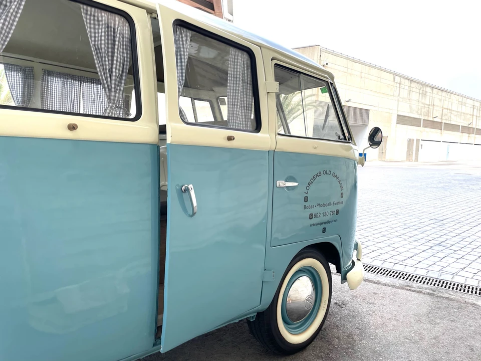 1975 Volkswagen Split-Window Camper - Image 28 of 31