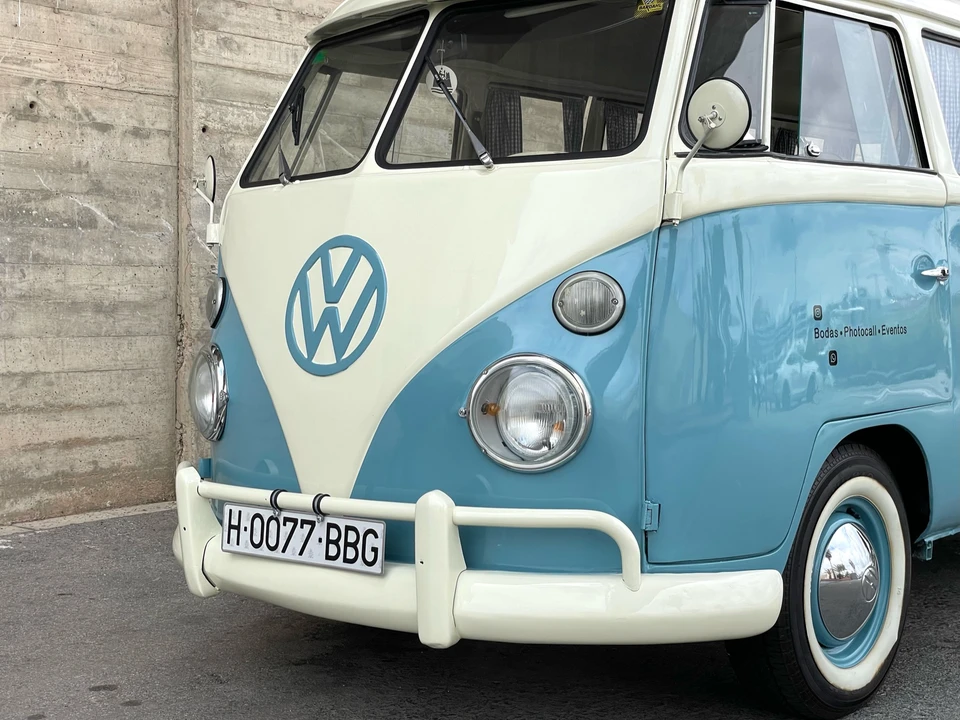 1975 Volkswagen Split-Window Camper - Image 17 of 31