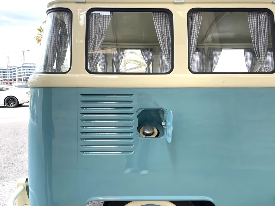 1975 Volkswagen Split-Window Camper - Image 22 of 31