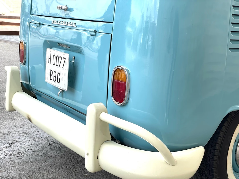 1975 Volkswagen Split-Window Camper - Image 24 of 31