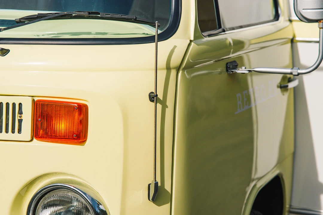 1975 Volkswagen Bay-Window Camper - Image 28 of 31