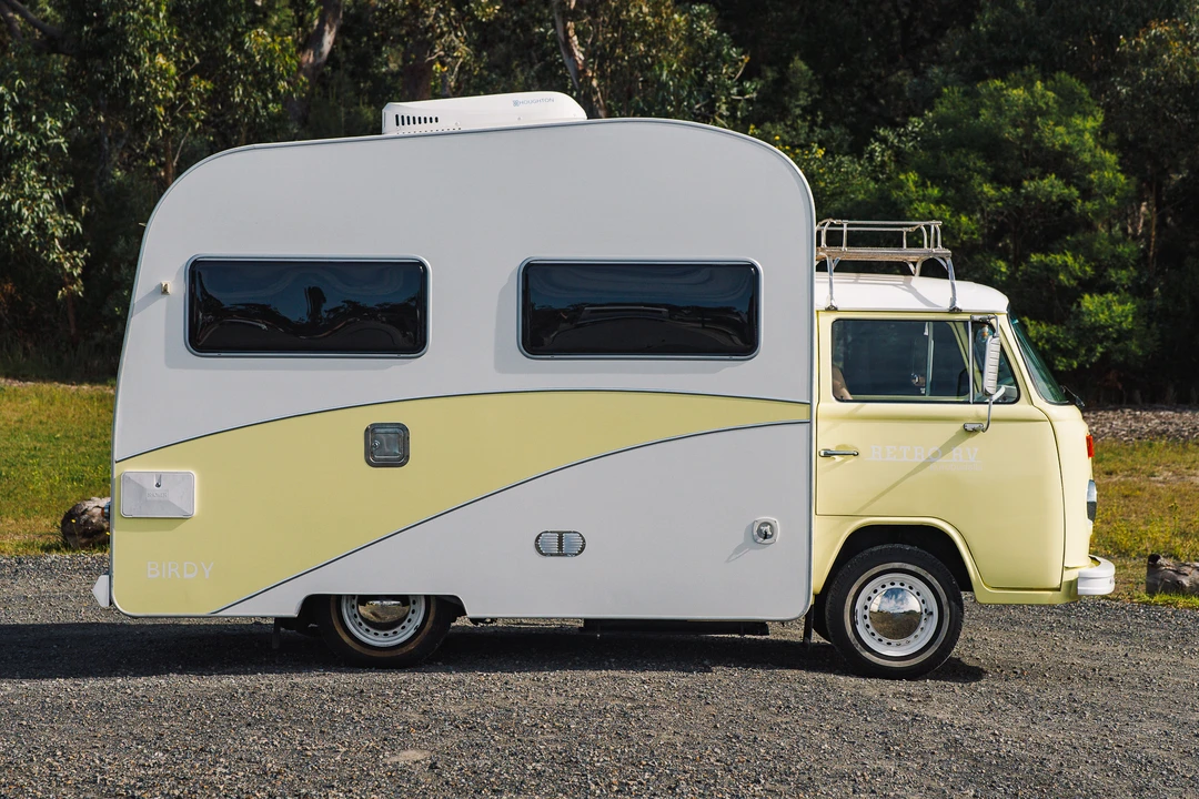 1975 Volkswagen Bay-Window Camper - Image 8 of 31