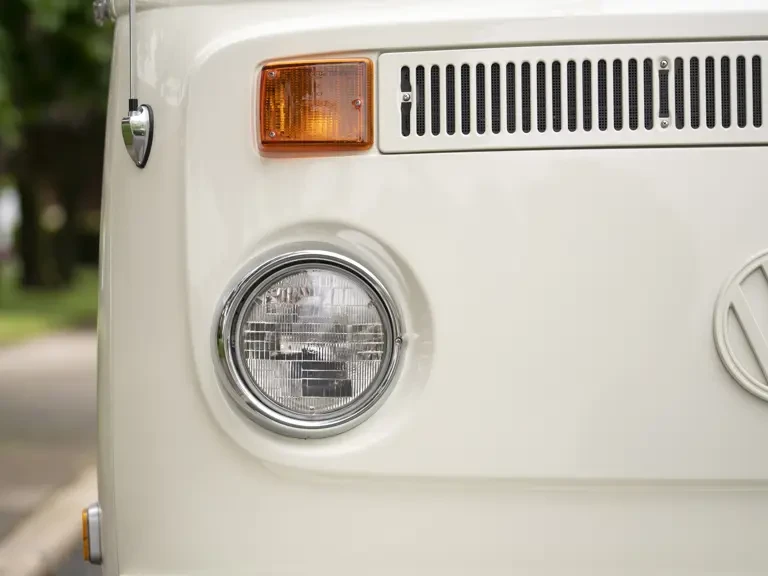1975 Volkswagen Bay-Window Camper - Image 30 of 31