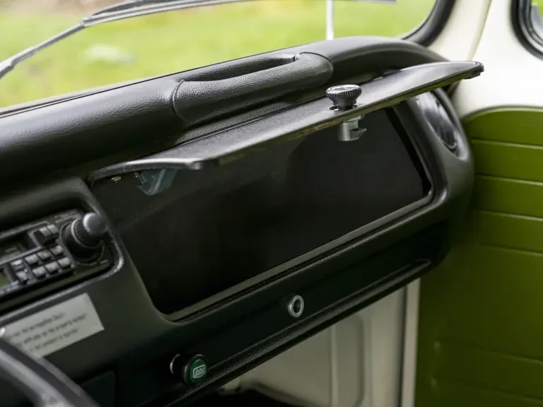 1975 Volkswagen Bay-Window Camper - Image 17 of 31