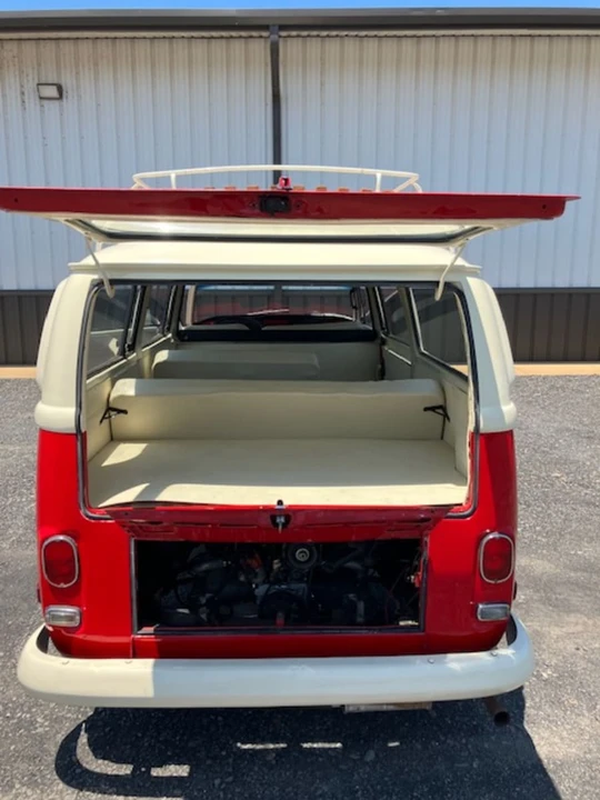 1975 Volkswagen Bay-Window Bus - Image 10 of 17
