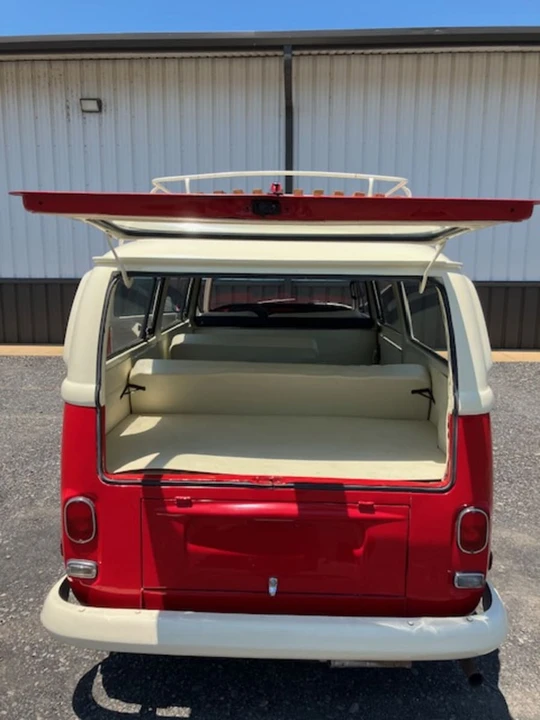 1975 Volkswagen Bay-Window Bus - Image 13 of 17