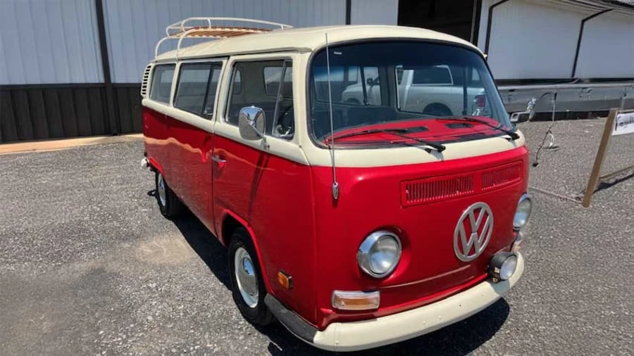 1975 Volkswagen Bay-Window Bus - Image 6 of 17