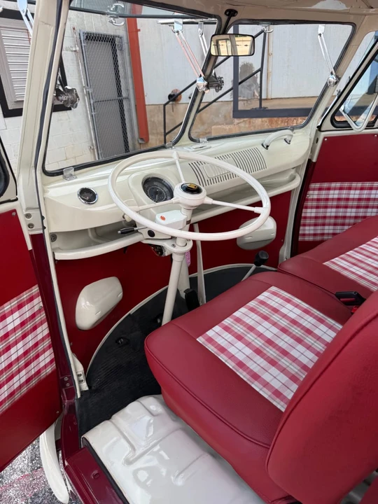 1975 Volkswagen Bay-Window Bus - Image 30 of 31