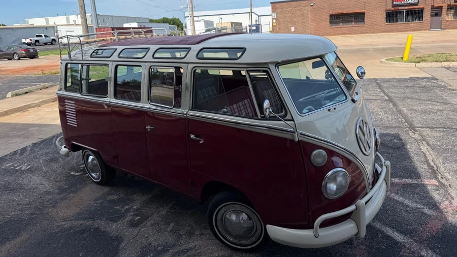 1975 Volkswagen Bay-Window Bus - Image 27 of 31