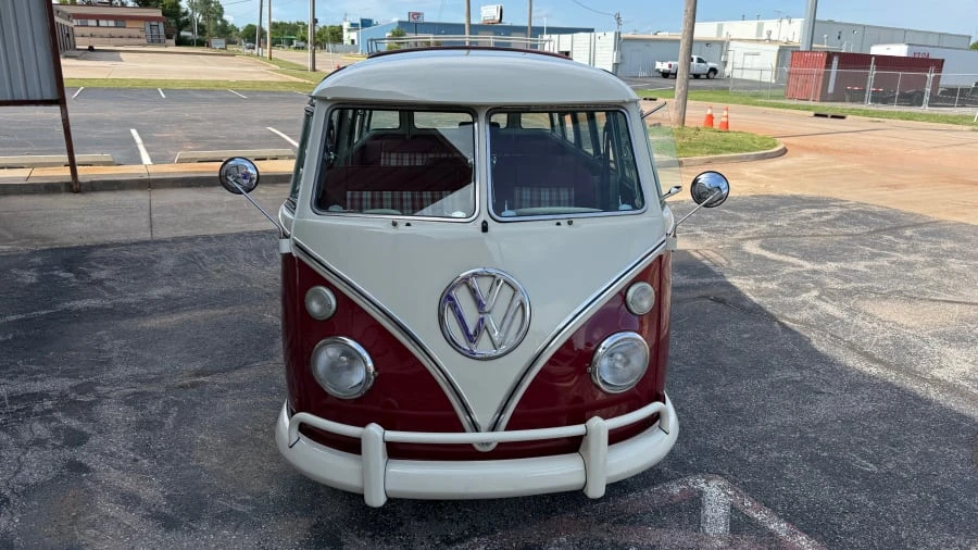 1975 Volkswagen Bay-Window Bus - Image 26 of 31