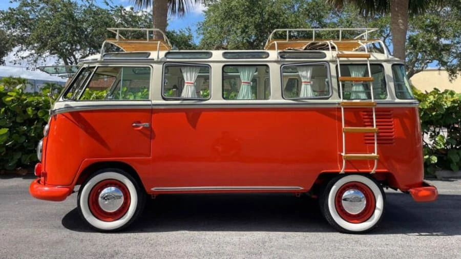 1975 Volkswagen Bay-Window Bus - Image 2 of 29