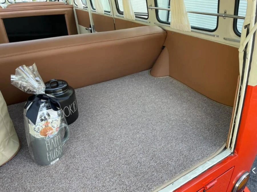 1975 Volkswagen Bay-Window Bus - Image 25 of 29