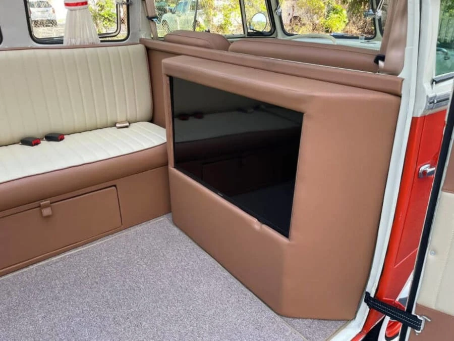1975 Volkswagen Bay-Window Bus - Image 16 of 29