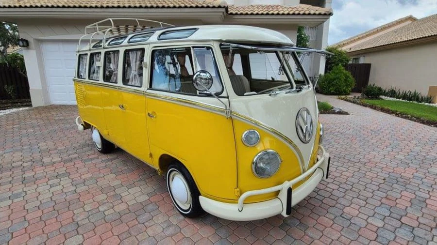 1975 Volkswagen Bay-Window Bus - Image 15 of 18