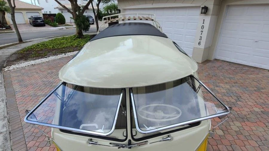 1975 Volkswagen Bay-Window Bus - Image 11 of 18