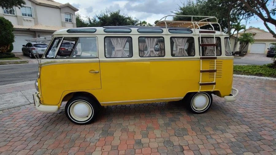 1975 Volkswagen Bay-Window Bus - Image 18 of 18