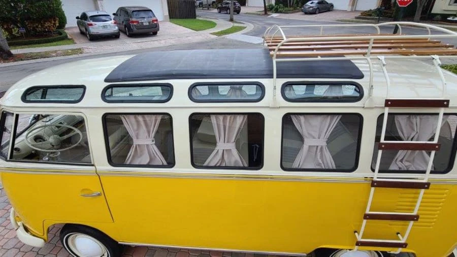 1975 Volkswagen Bay-Window Bus - Image 12 of 18