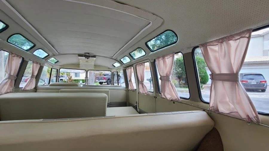 1975 Volkswagen Bay-Window Bus - Image 7 of 18