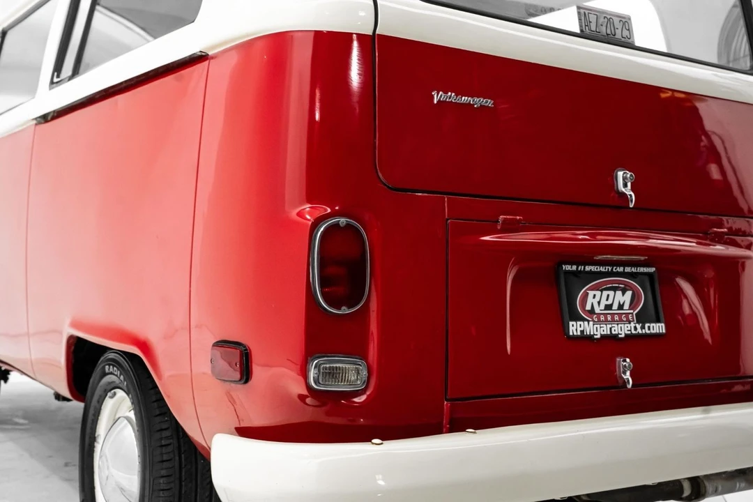 1975 Volkswagen Bay-Window Bus - Image 13 of 21