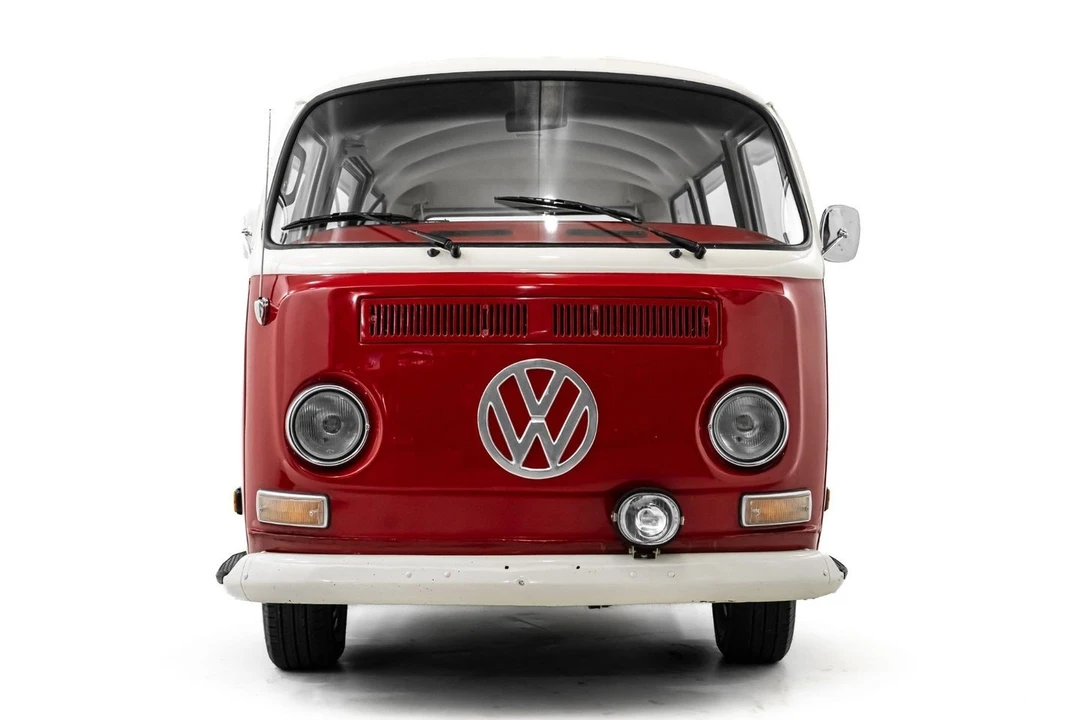 1975 Volkswagen Bay-Window Bus - Image 9 of 21