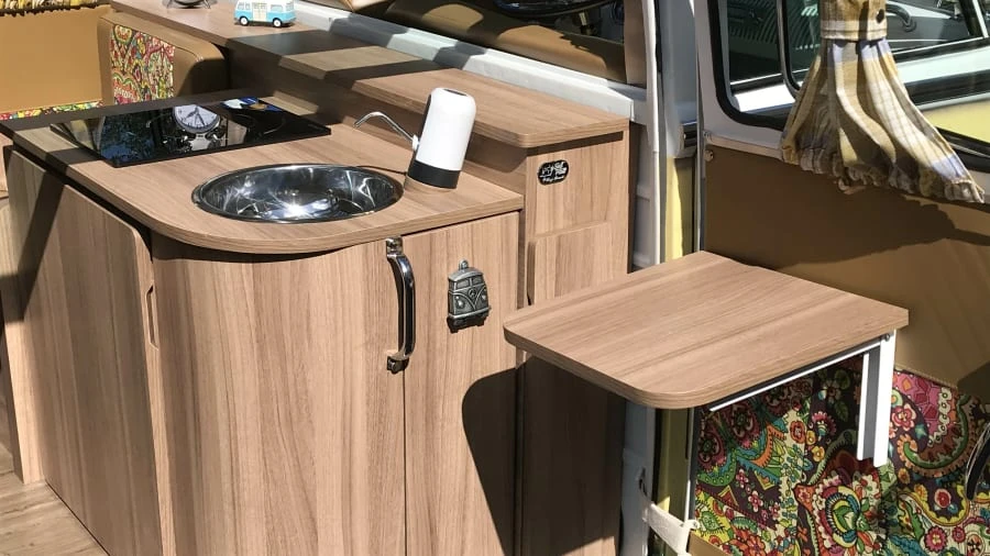 1975 Volkswagen Bay-Window Camper - Image 8 of 13