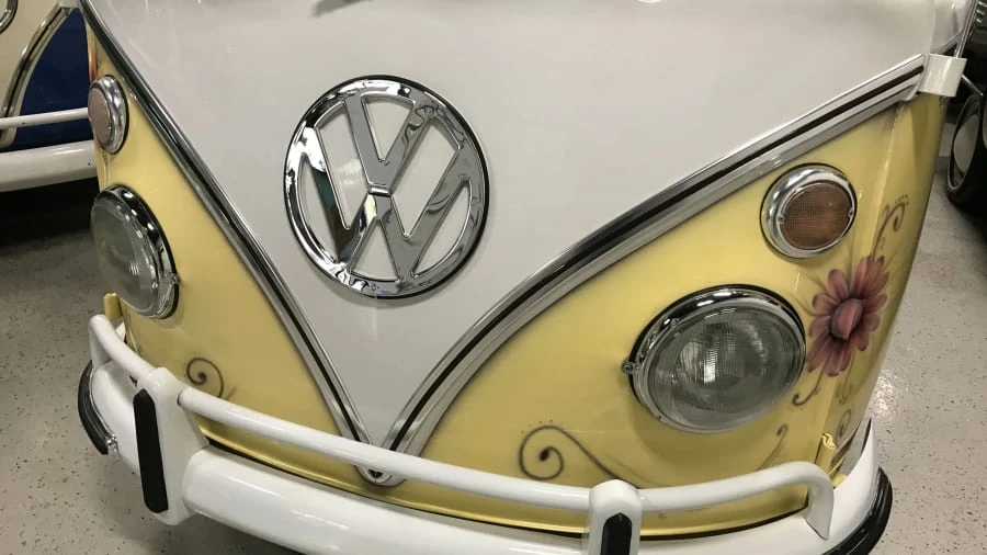 1975 Volkswagen Bay-Window Camper - Image 11 of 13