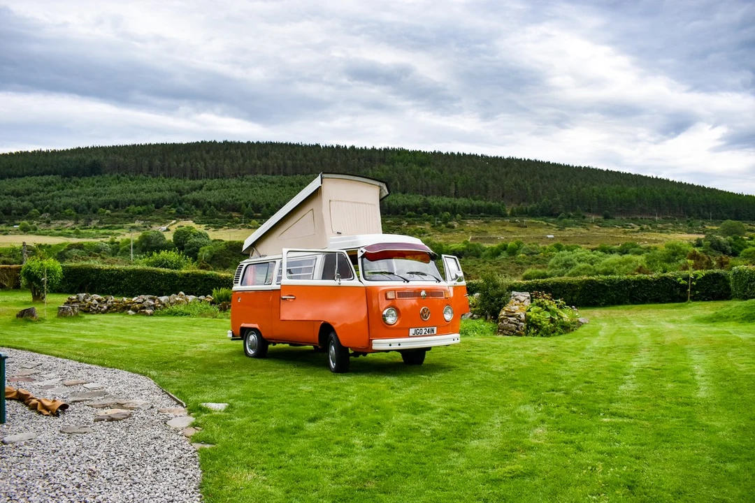 1975 Volkswagen Bay-Window Camper - Image 17 of 30
