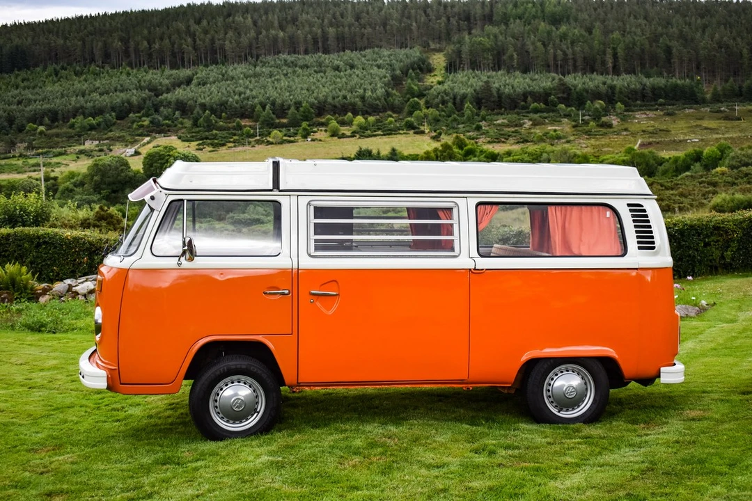 1975 Volkswagen Bay-Window Camper - Image 7 of 30
