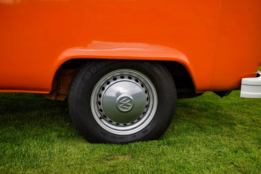 1975 Volkswagen Bay-Window Camper - Image 24 of 30