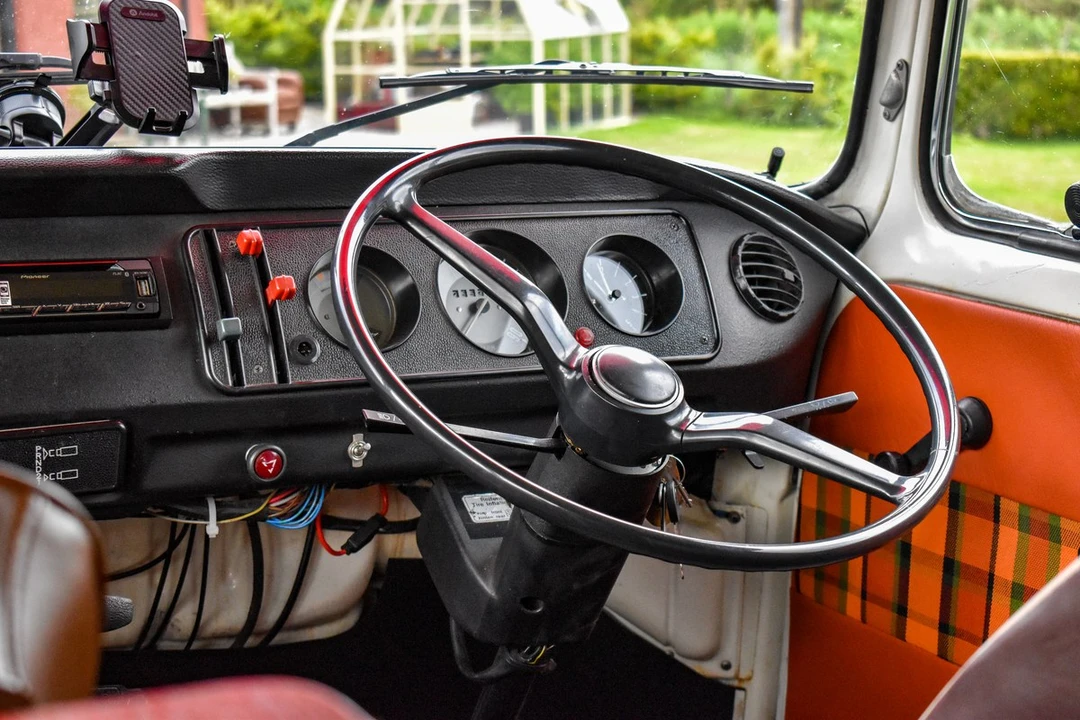 1975 Volkswagen Bay-Window Camper - Image 26 of 30