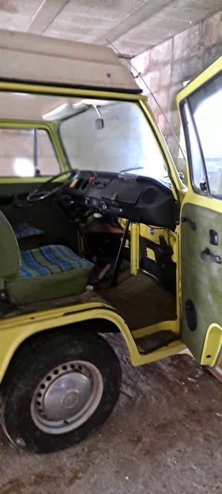 1975 Volkswagen Bay-Window Camper - Image 4 of 13