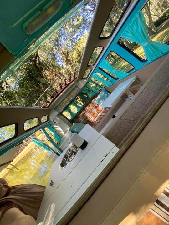 1975 Volkswagen Bay-Window Bus - Image 6 of 21