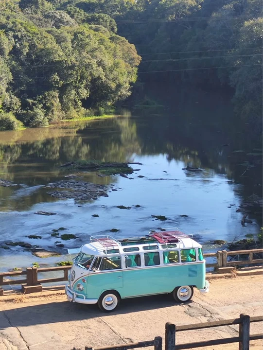1975 Volkswagen Bay-Window Bus - Image 9 of 21