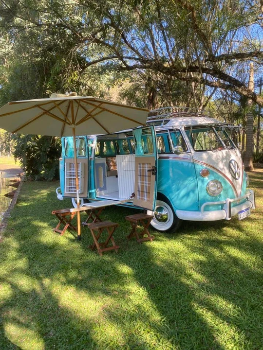 1975 Volkswagen Bay-Window Bus - Image 3 of 21