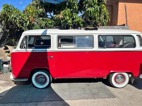 1975 Volkswagen Bus