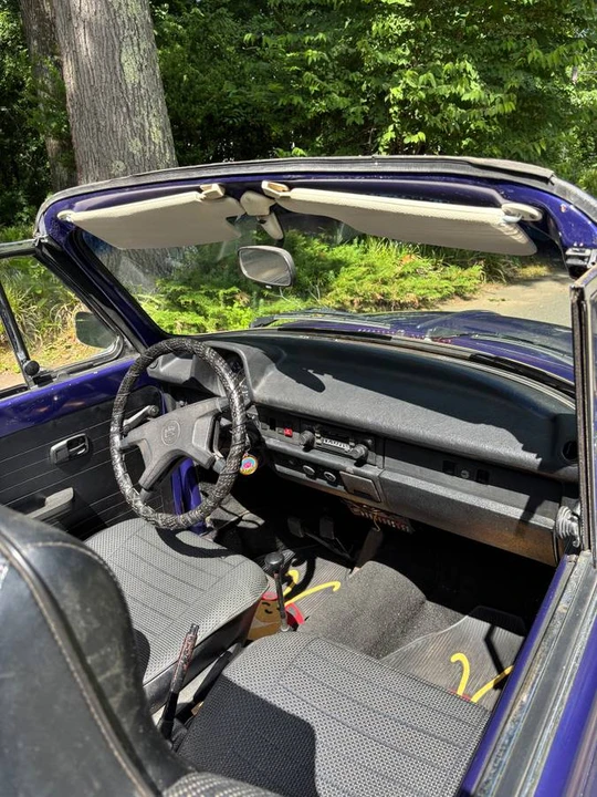 1975 Volkswagen Super Beetle - Image 7 of 10