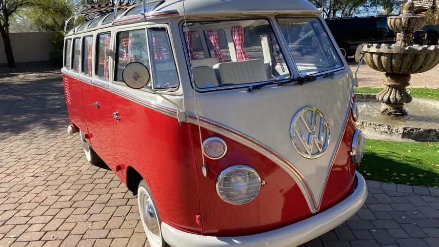 1975 Volkswagen Bay-Window Bus - Image 28 of 31