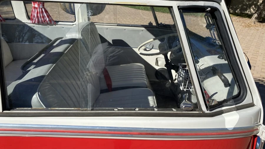 1975 Volkswagen Bay-Window Bus - Image 29 of 31