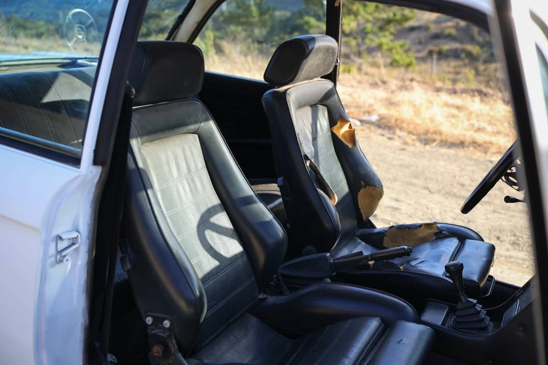 1975 BMW 2002 - Image 12 of 22