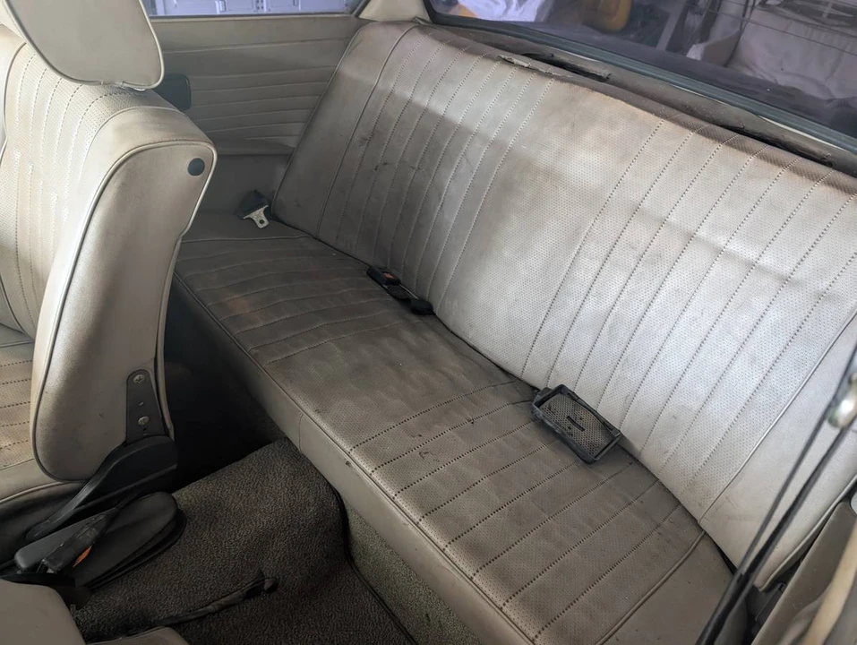 1975 BMW 2002 - Image 9 of 10