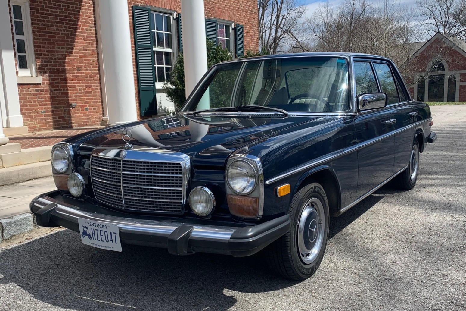 1975 Mercedes-Benz 240D 4-Speed