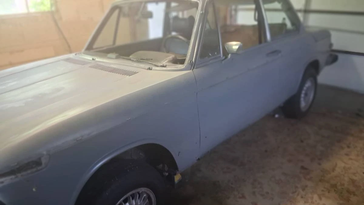 1975 BMW 2002 - Image 11 of 12
