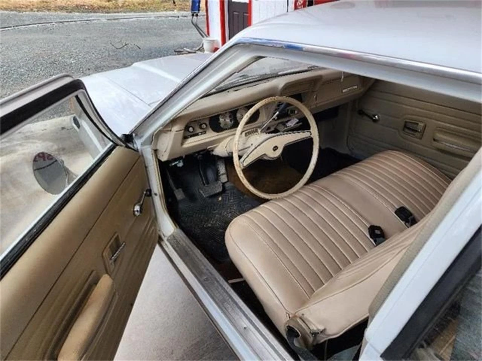 1976 AMC Gremlin - Image 7 of 8