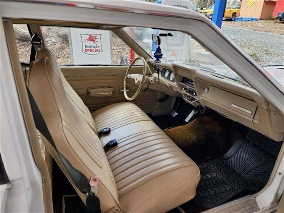 1976 AMC Gremlin - Image 6 of 8